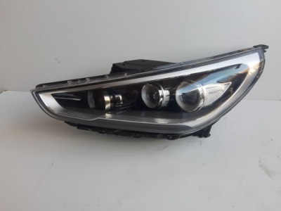 Hyundai i30 3 17- фара левая перед передняя led фото №1