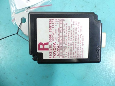 Блок керування модуль центрального замка toyota rav4 iii фото №1