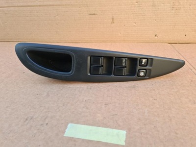 PANEL DIRECCIÓN VENTANAS VOLANTE NISSAN PRIMERA P12 25401AV640  