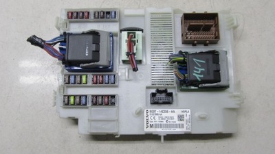 Volvo xc60 2.0d коробка запобіжників 13- фото №1