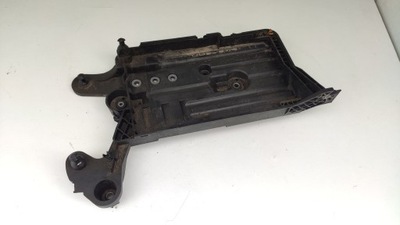 AUDI A3 8V ПОДСТАВКА АККУМУЛЯТОРА 5Q0915331J 5Q0915321H