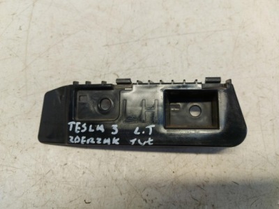 Tesla model 3 напрямна бампера лівий правий фото №1