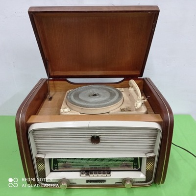 RADIO SONOLOR - EUROPE RP - NR 104657 - 1957 - GRA