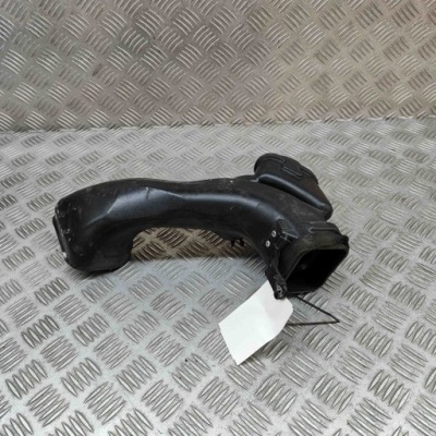 2010 lexus rx 450h часть трубы впуска воздуха 1775131300 фото №1