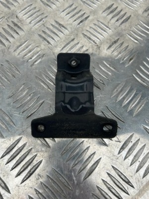 Верхній кронштейн захист радіатора scania next gen ntg фото №1