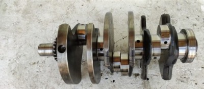 Wał коленчатый audi a4 a6 a8 vw skoda 2.5 tdi v6 059g фото №1