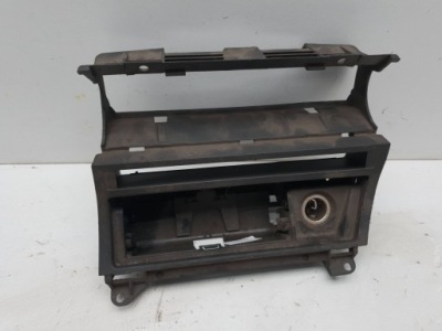 Рамка панель вентиляції bmw 3 e46 310270000 фото №1