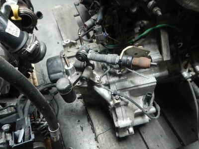 Коробка передач передач mazda v 2.3 16v бензин фото №1