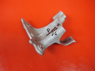 Scenic megane iv 4 кронштейн стабілізатора праве фото №1