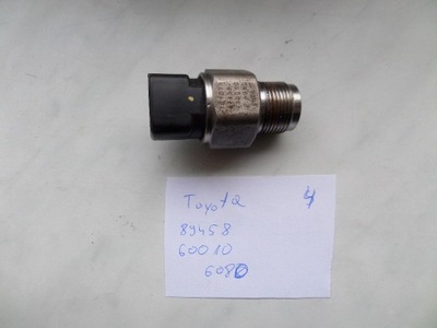 SENSOR DE PRESIÓN COMBUSTIBLES MOLDURAS TOYOTA AVENSIS T25  