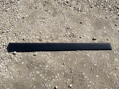 Молдинг бічна двері правий перед kia stonic фото №1