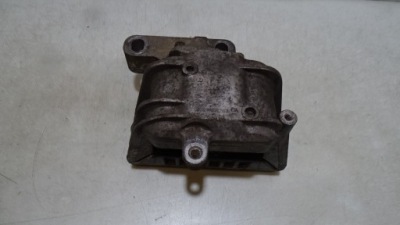 Подушка двигателя правая volkswagen golf 1.9 фото №1