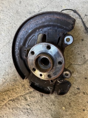 Volvo s60 v60 ii 13- поворотный кулак ступица правая перед фото №1