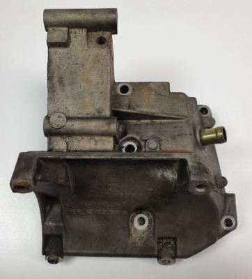 Кронштейн кронштейн компресора mercedes w124 a1042360030 фото №1