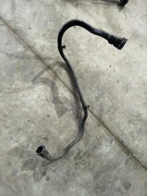 Peugeot 3008 ii шланг wąż фото №1