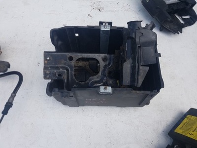 Fiesta mk7 основа корпус акумулятор фото №1