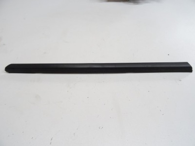 Opel zafira c молдинг накладка крила права фото №1