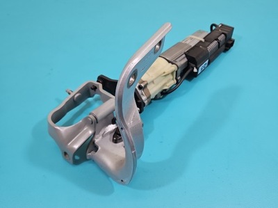 SIŁOWNIK KLAPY LEWY TELESKOP AUDI Q5 08- 8R0827851 8R0827851B