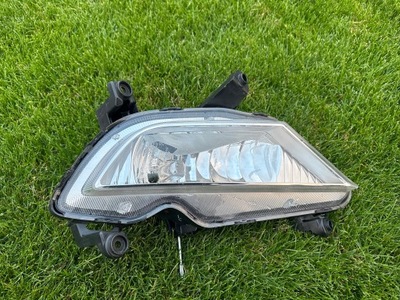 Hyundai i20 ii 15- протитуманна фара правий перед 92202-c8000 фото №1