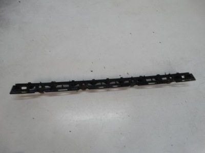 Направляющая бампера задняя skoda octavia ii kombi 2.0 tdi фото №1