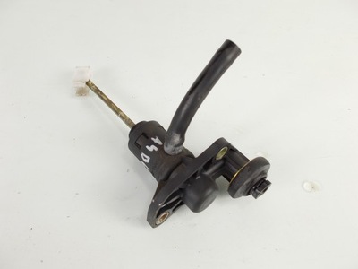 Помпа зчеплення 8e1721401s audi a4 b6 фото №1