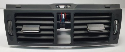 Решітка обдув середина mercedes w204 a2048304154 фото №1