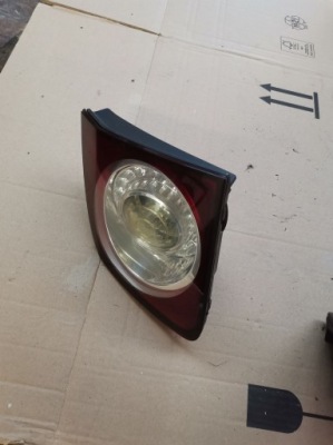 Vw golf 5 plus лампа задняя правая w крышка 5m0945094j фото №1