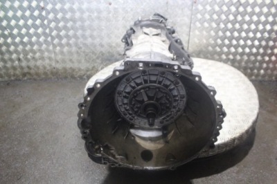 Коробка передач автоматична коробка передач discovery iii 2.7td 1068020086 фото №1