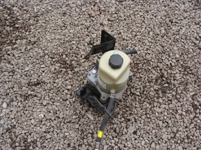 Насос підсилювача ford kuga mk1 lift 4m513k514da фото №1