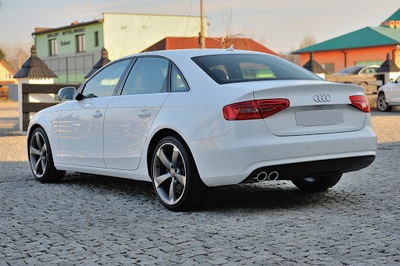 ФОНАРИ AUDI A4 B8 ЄВРОПА Z USA