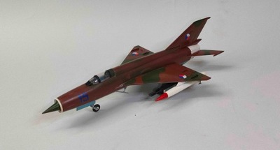 MiG-21 sklejony 1/48