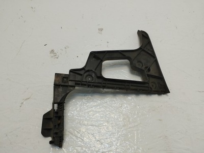 Audi a5 напрямна бампера задня 8t0807453 8t0807889 фото №1