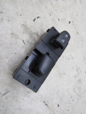 Панель кнопка вікон juke f15 254111ka0a фото №1