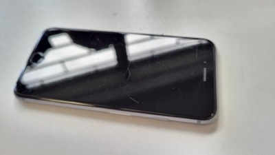 TELEFON APPLE IPHONE 6S 64GB SREBRNY NIE WŁĄCZA SIĘ