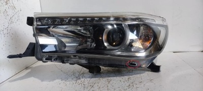 TOYOTA HILUX (AN120, AN130) 2016 FAROS PARTE DELANTERA  