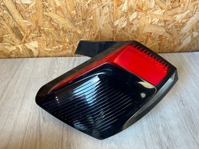 Лампа задня ліва peugeot 3008 ii фото №1