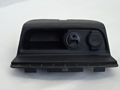Peugeot 208 2008 панель прикурювач роз'єм usb 9674655277 фото №1