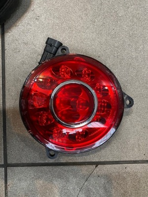 25 PIAGGIO VESPA 946 FARO PARTE TRASERA  