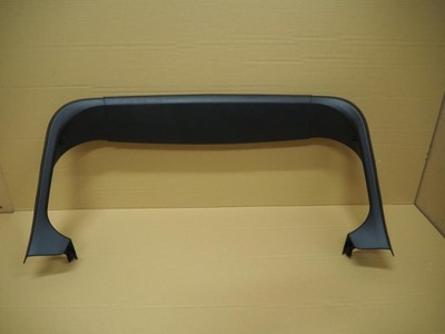 Накладка стійка кришки багажника peugeot 2008 ii фото №1