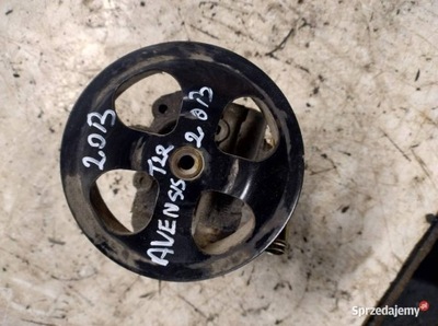 Toyota avensis t22 2,0 16v насос усилителя фото №1