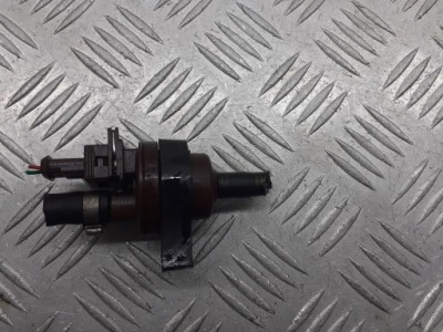 Клапан вентиляції бака peugeot 307 sw 1.6 2580008b фото №1