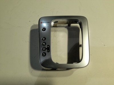 Vw tiguan рамка перемикання передач 5n1713203ab фото №1