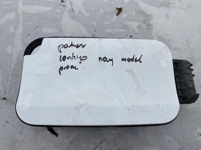 Кришка заливної пального citroen berlingo peugeot rifter білий ! фото №1