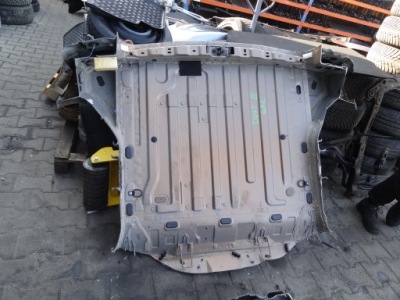 Dacia duster ii 2018 pas задній з підлога стіна задня оригінал фото №1