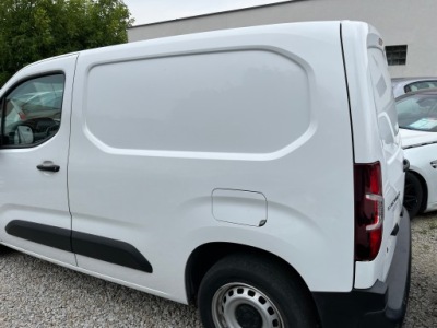 Peugeot partner iv 2020 крила задній лівий дах чверть ewpa фото №1