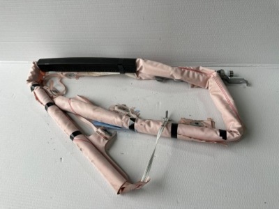 Kuga mk3 шторка безпеки права lv4b-s042d94-ah фото №1