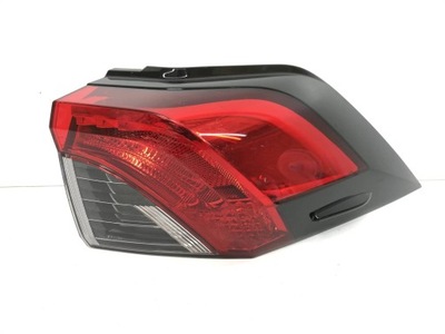 Toyota rav4 v лампа задняя задняя правая 81550-42230 фото №1