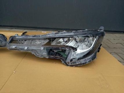 TOYOTA COROLLA E21 ŽIBINTAS LED KAIRĖ PRIEKINĖ 