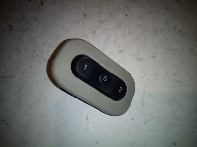 Кнопка пам'яті сидіння jeep commander 2s3006624 фото №1