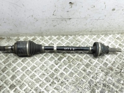 Maserati levante 2017 права сторона привідний вал задня фото №1